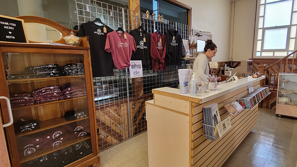 giftshop2